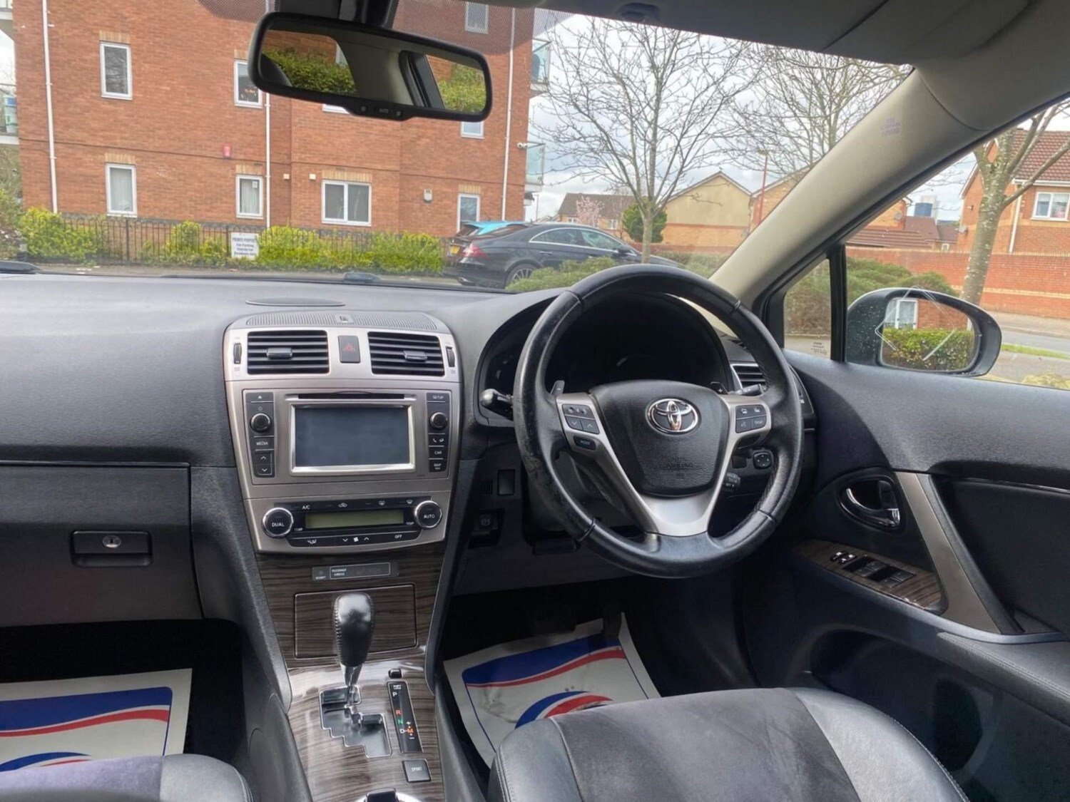 Toyota Avensis Listing Image