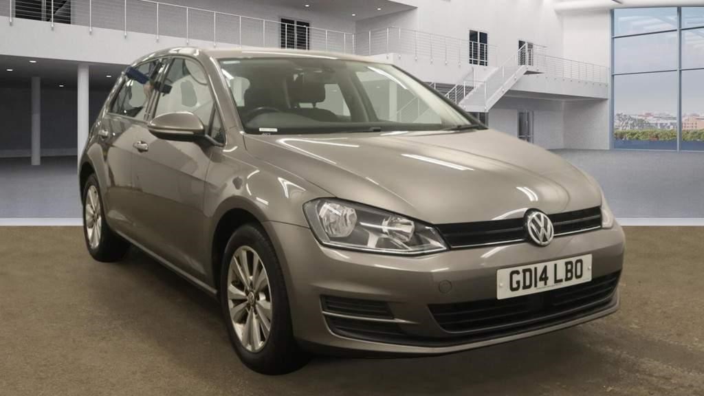 Volkswagen Golf Listing Image