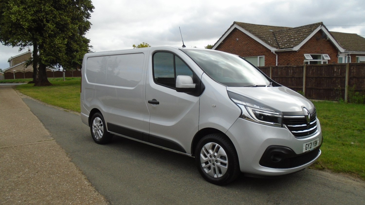 Renault Trafic Listing Image