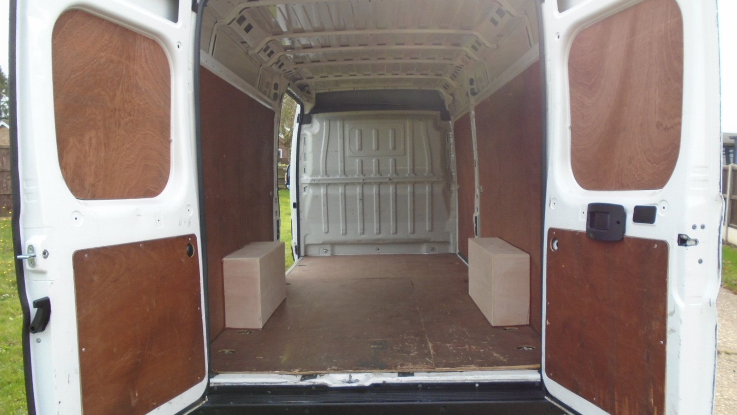 Peugeot Boxer Listing Image