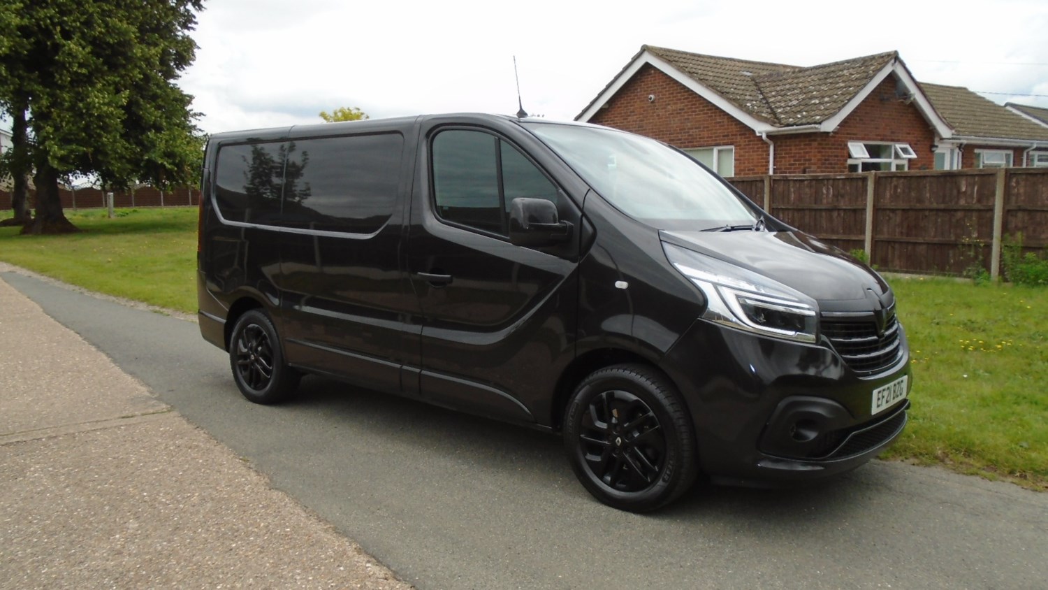 Renault Trafic Listing Image