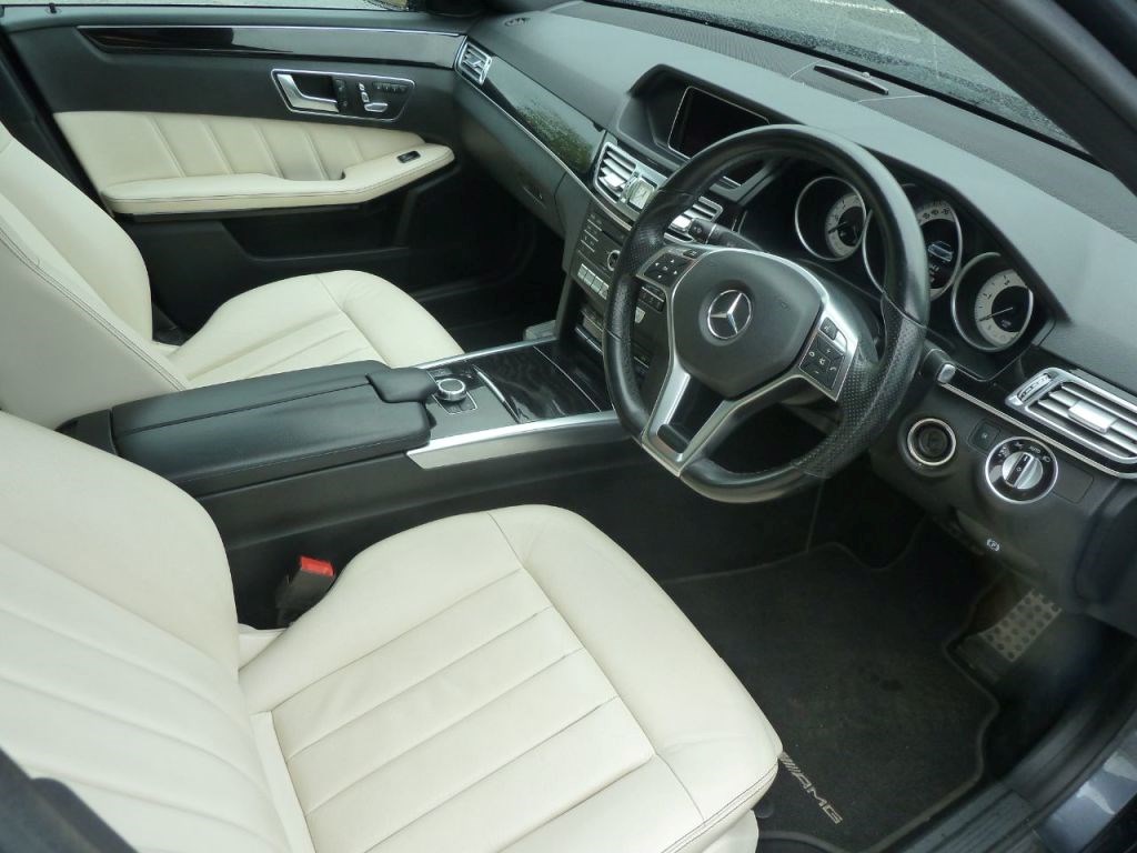 Mercedes-Benz E-Class Listing Image