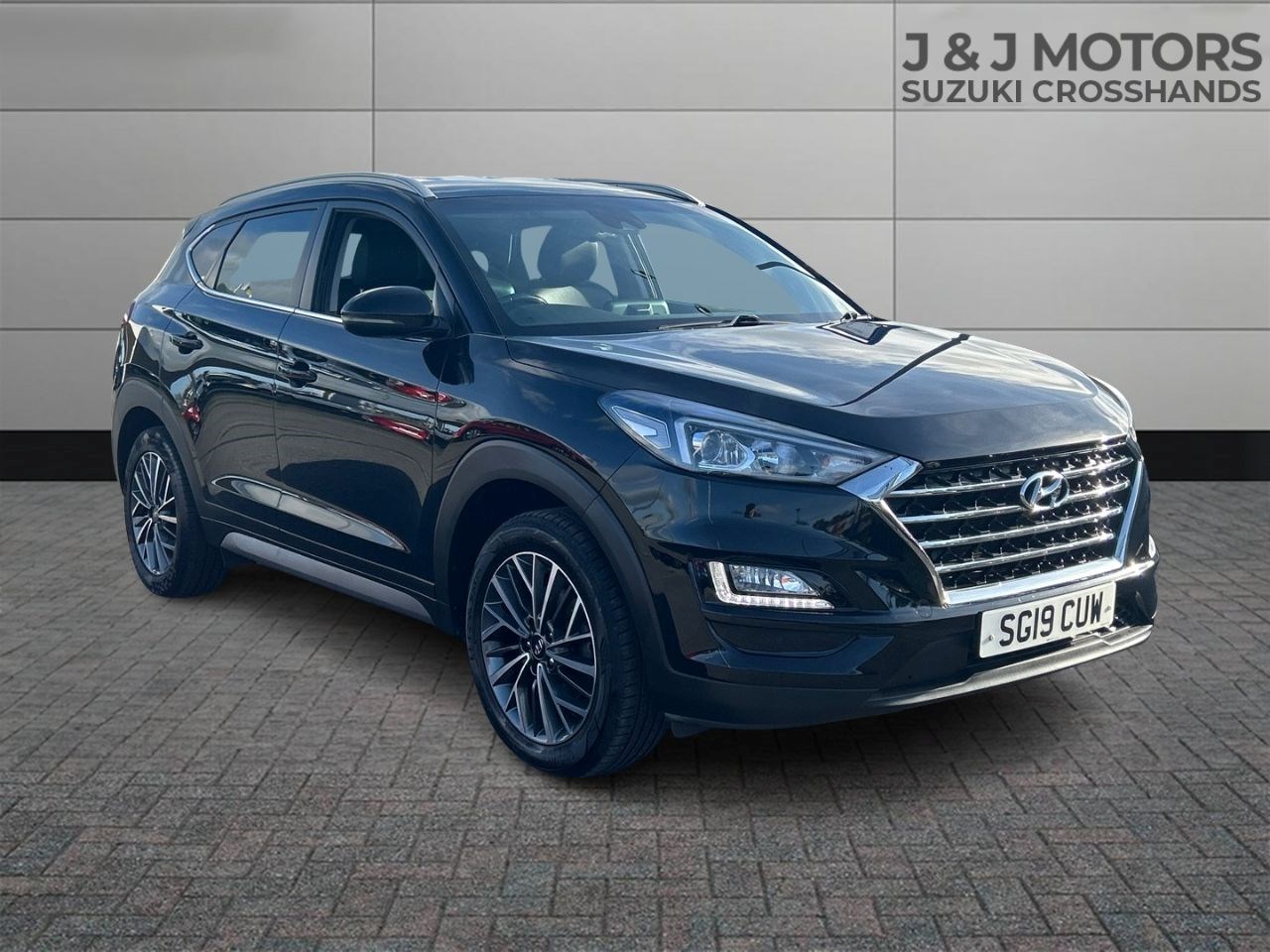 Hyundai TUCSON Listing Image