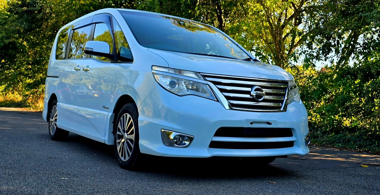 Nissan Serena Listing Image