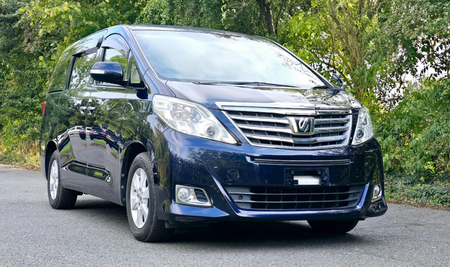 Toyota Alphard Listing Image