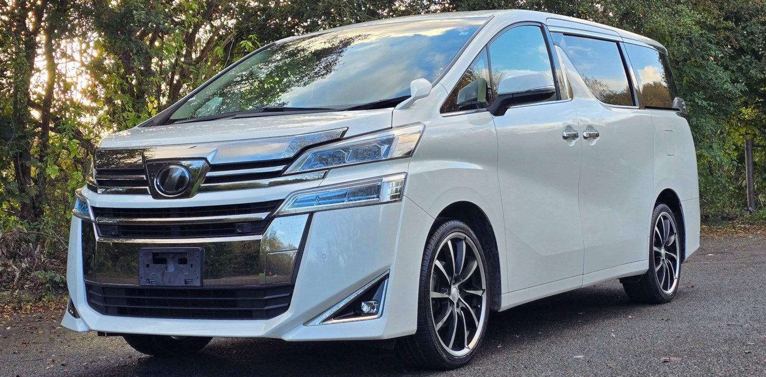 Toyota Vellfire Listing Image