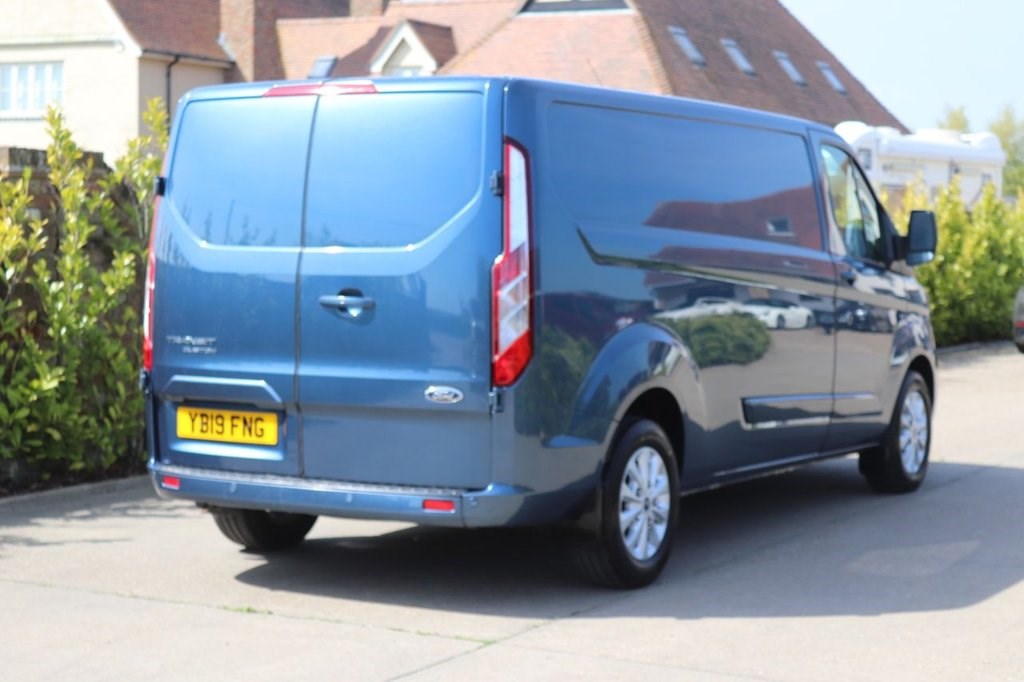 Ford Transit Custom Listing Image