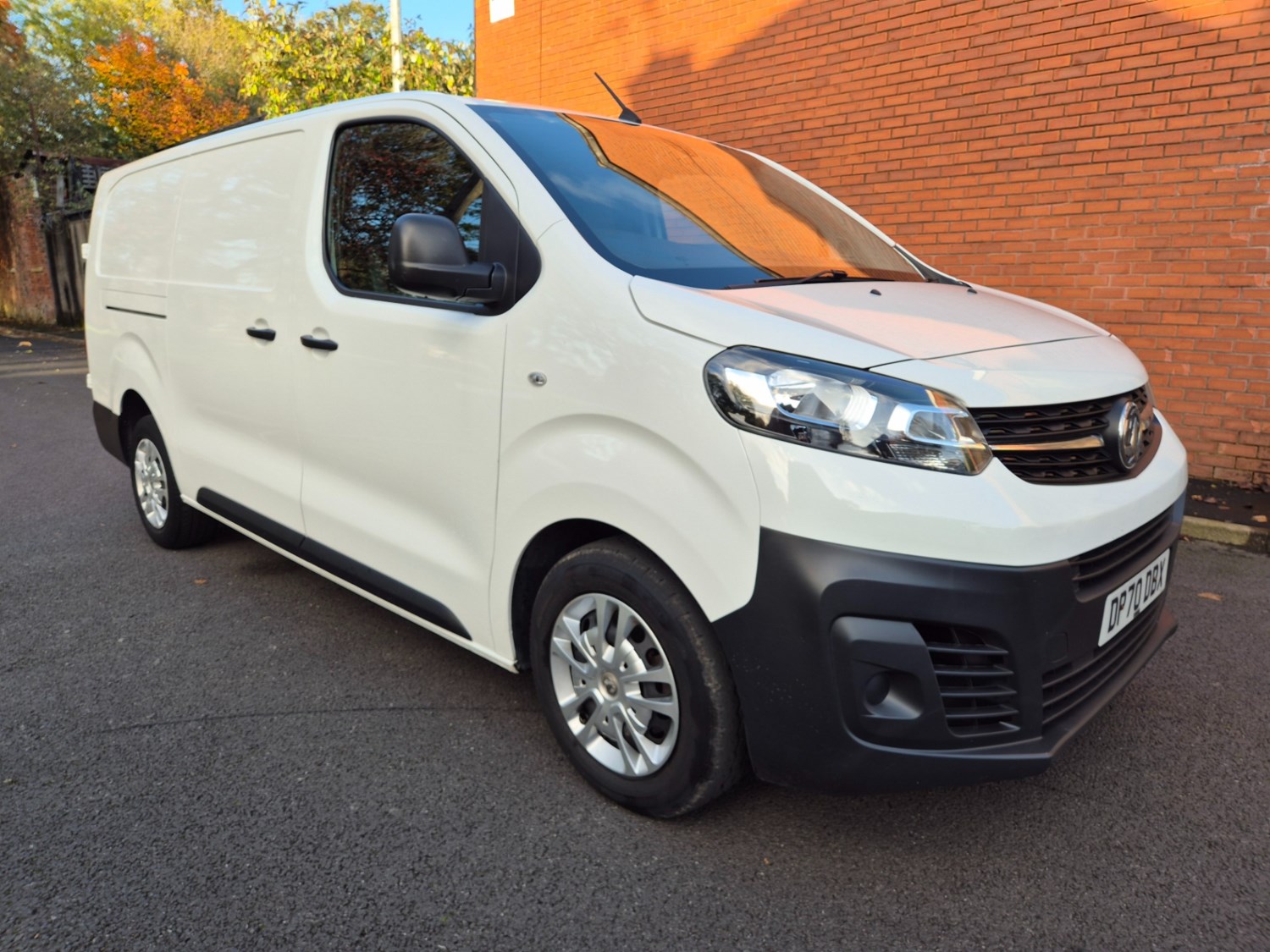 Vauxhall Vivaro Listing Image