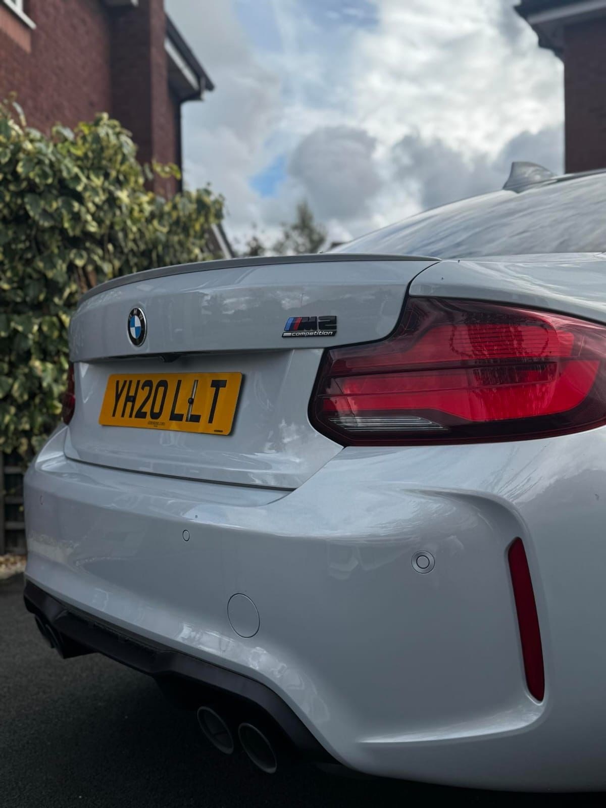 BMW M2 Listing Image