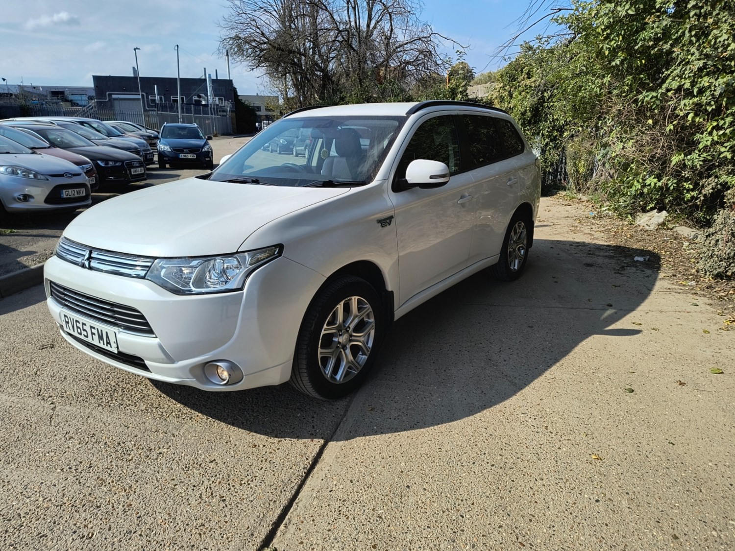 Mitsubishi Outlander Listing Image