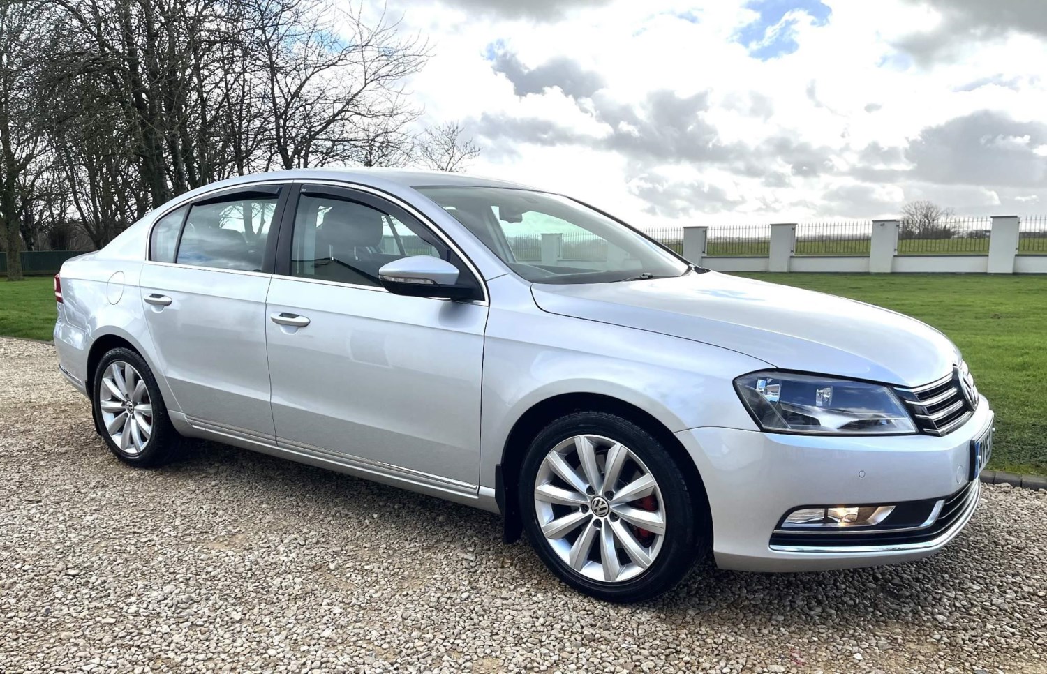 Volkswagen Passat Listing Image