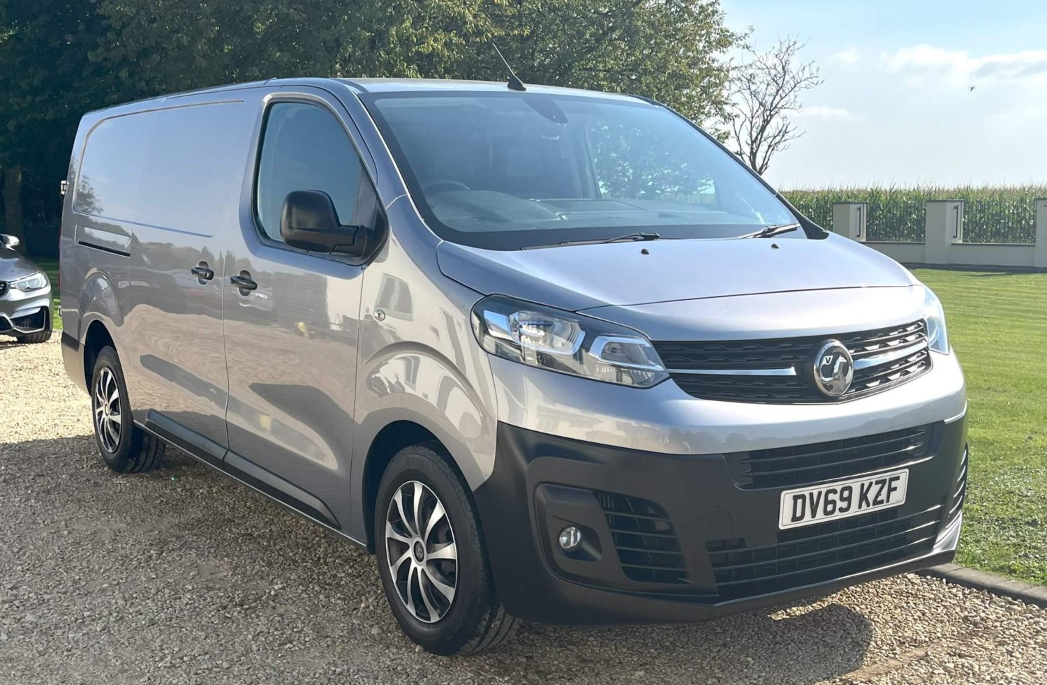 Vauxhall Vivaro Listing Image