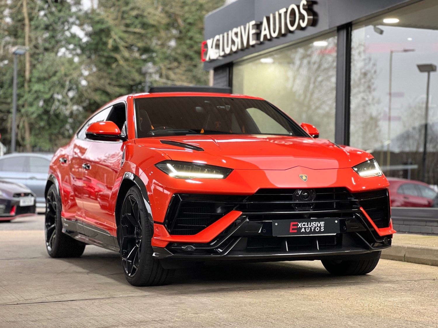 Lamborghini Urus Listing Image