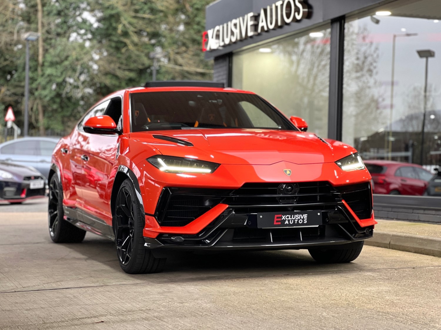 Lamborghini Urus Listing Image