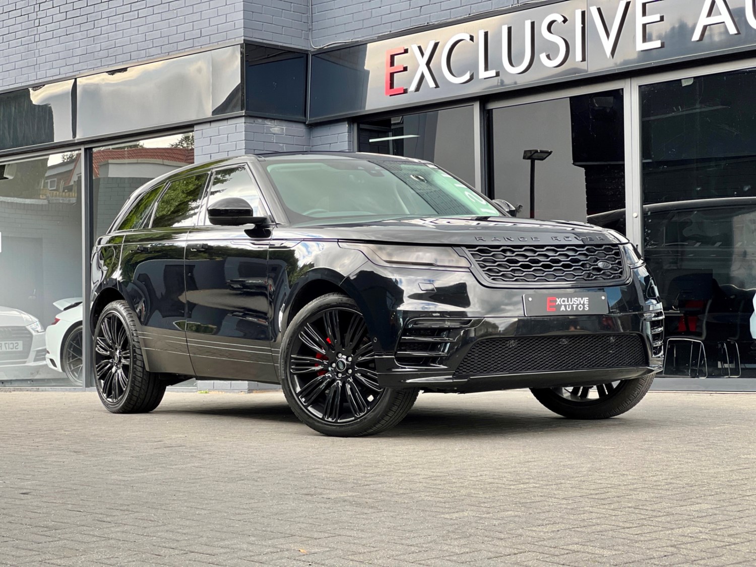 Land Rover Range Rover Velar Listing Image