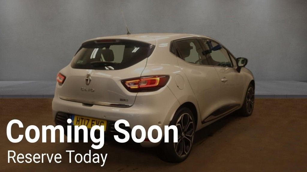 Renault Clio Listing Image