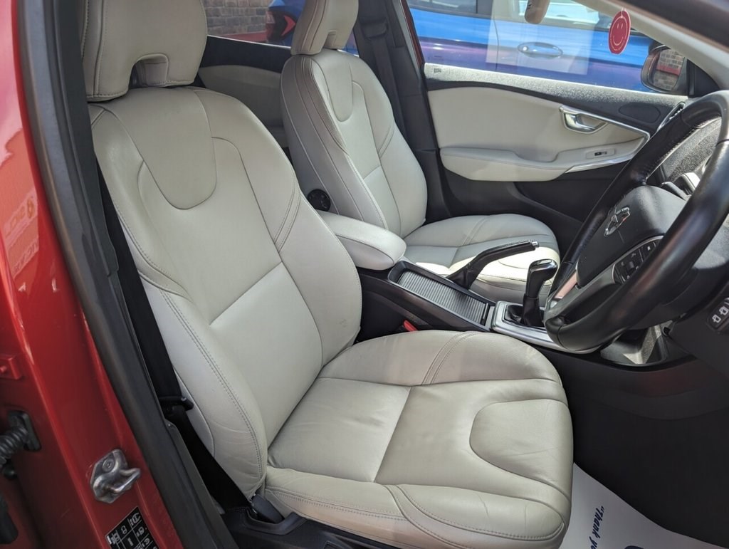 Volvo V40 Listing Image