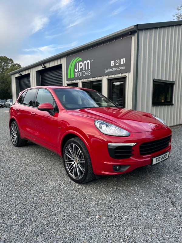 Porsche Cayenne Listing Image