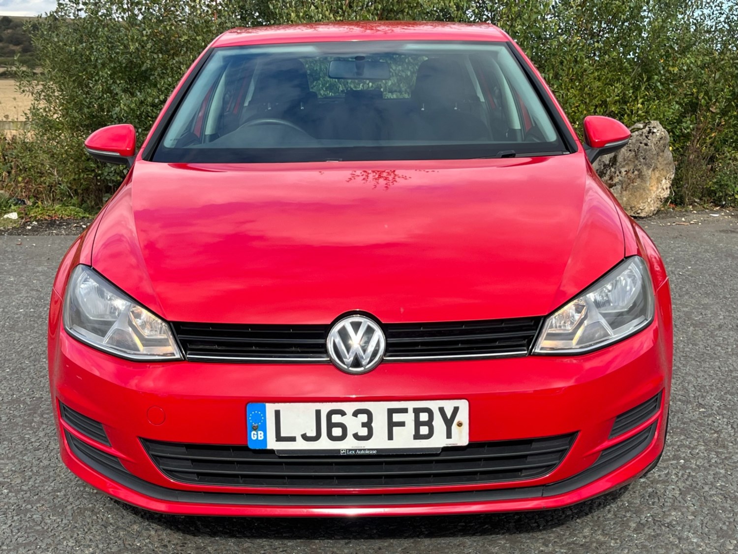 Volkswagen Golf Listing Image