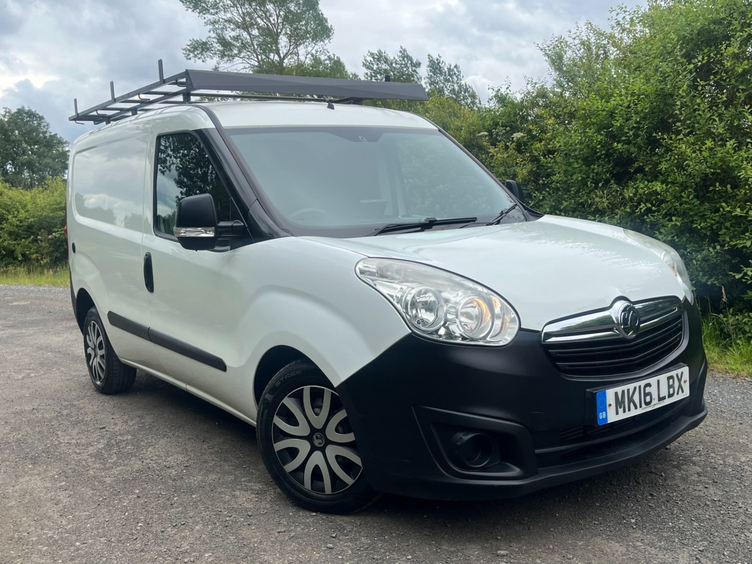 Vauxhall Combo Listing Image