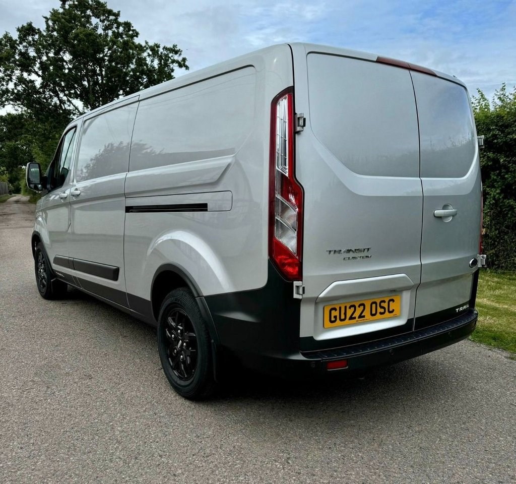 Ford Transit Custom Listing Image