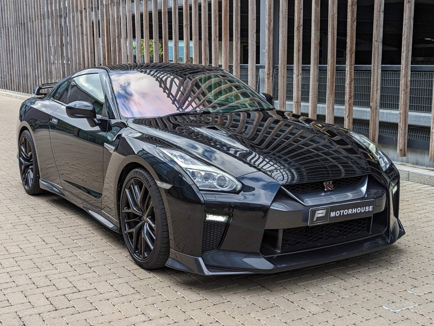 Nissan GT-R Listing Image