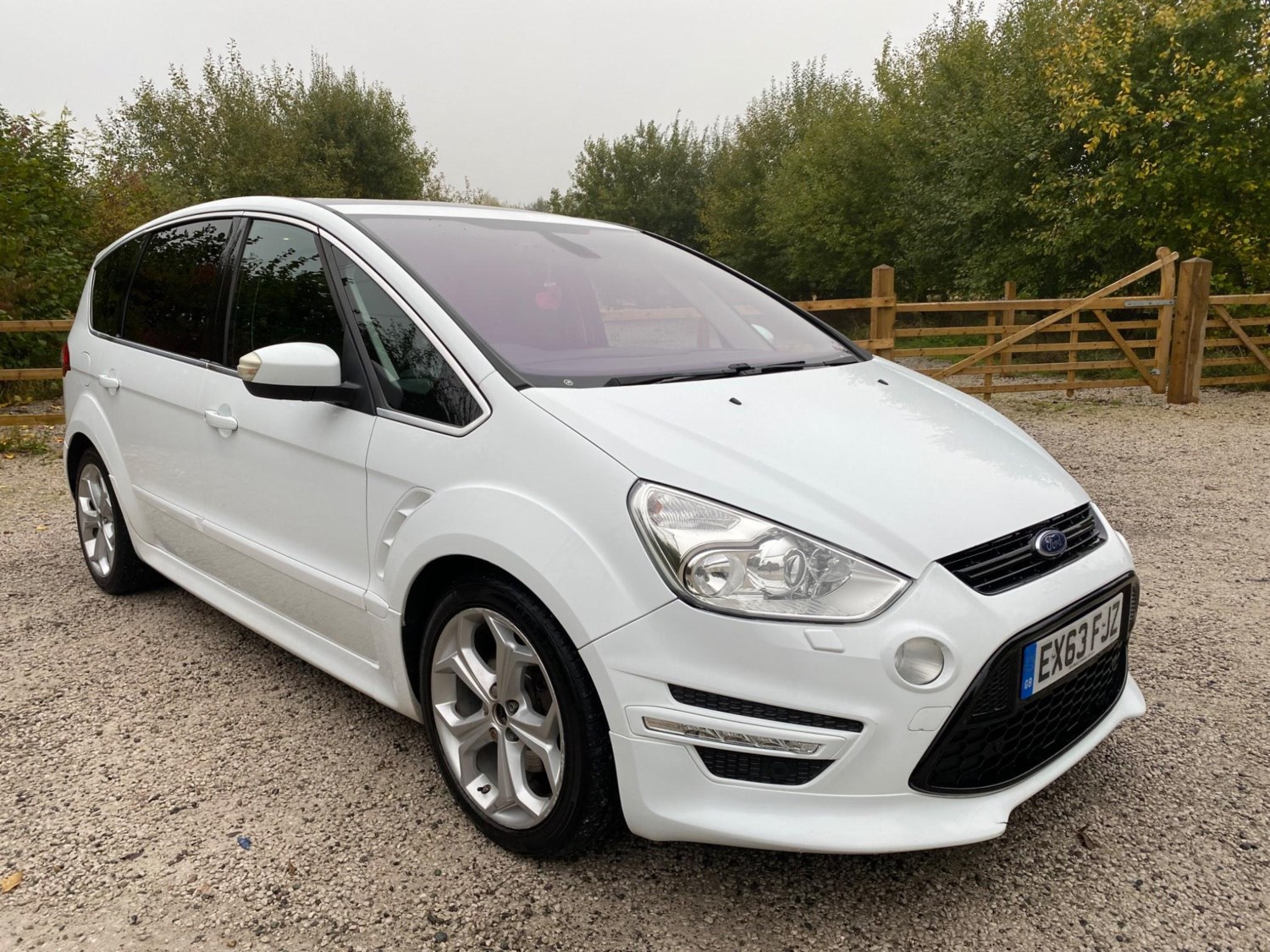 Ford S-Max Listing Image