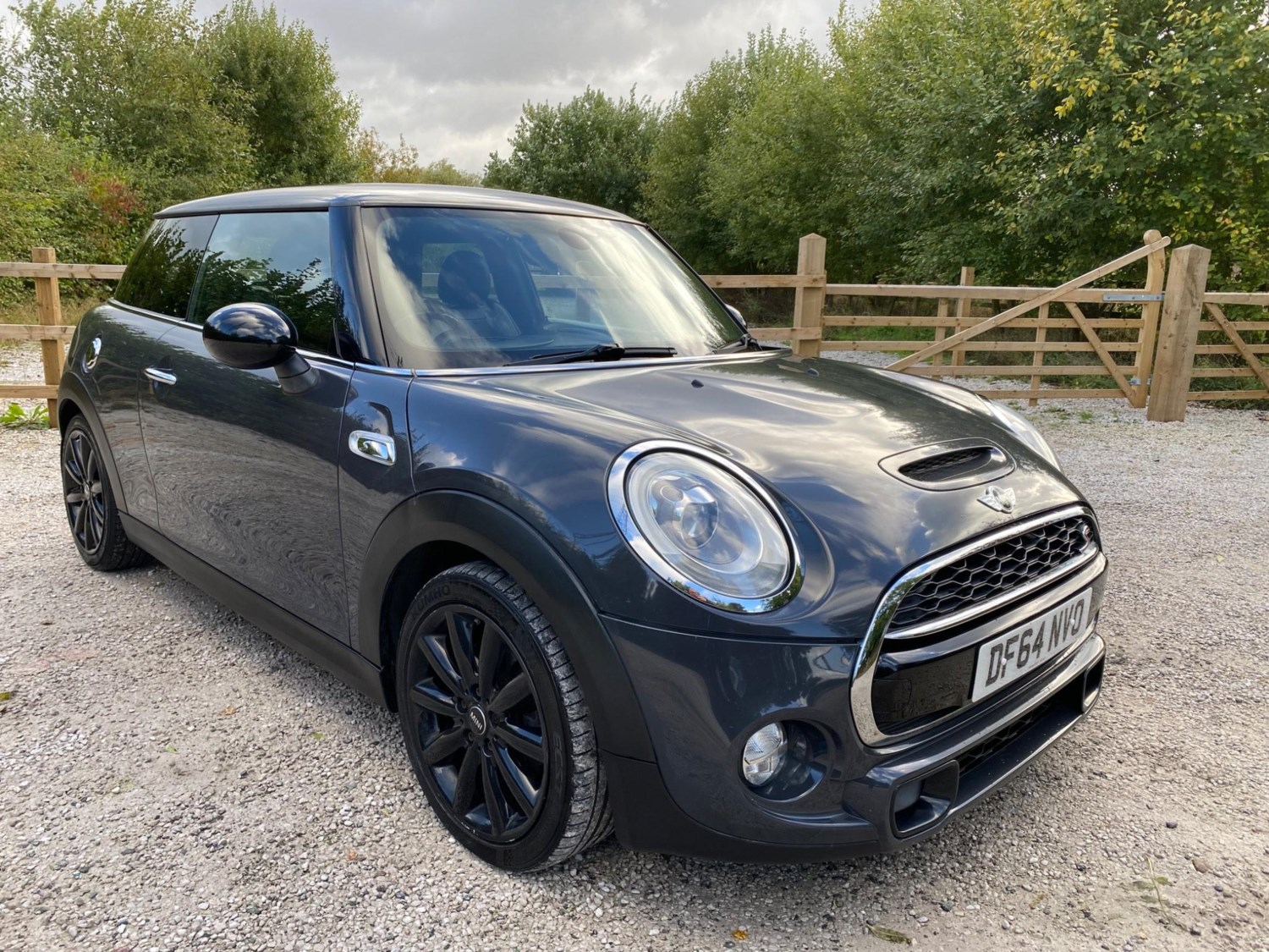 MINI Hatch Listing Image