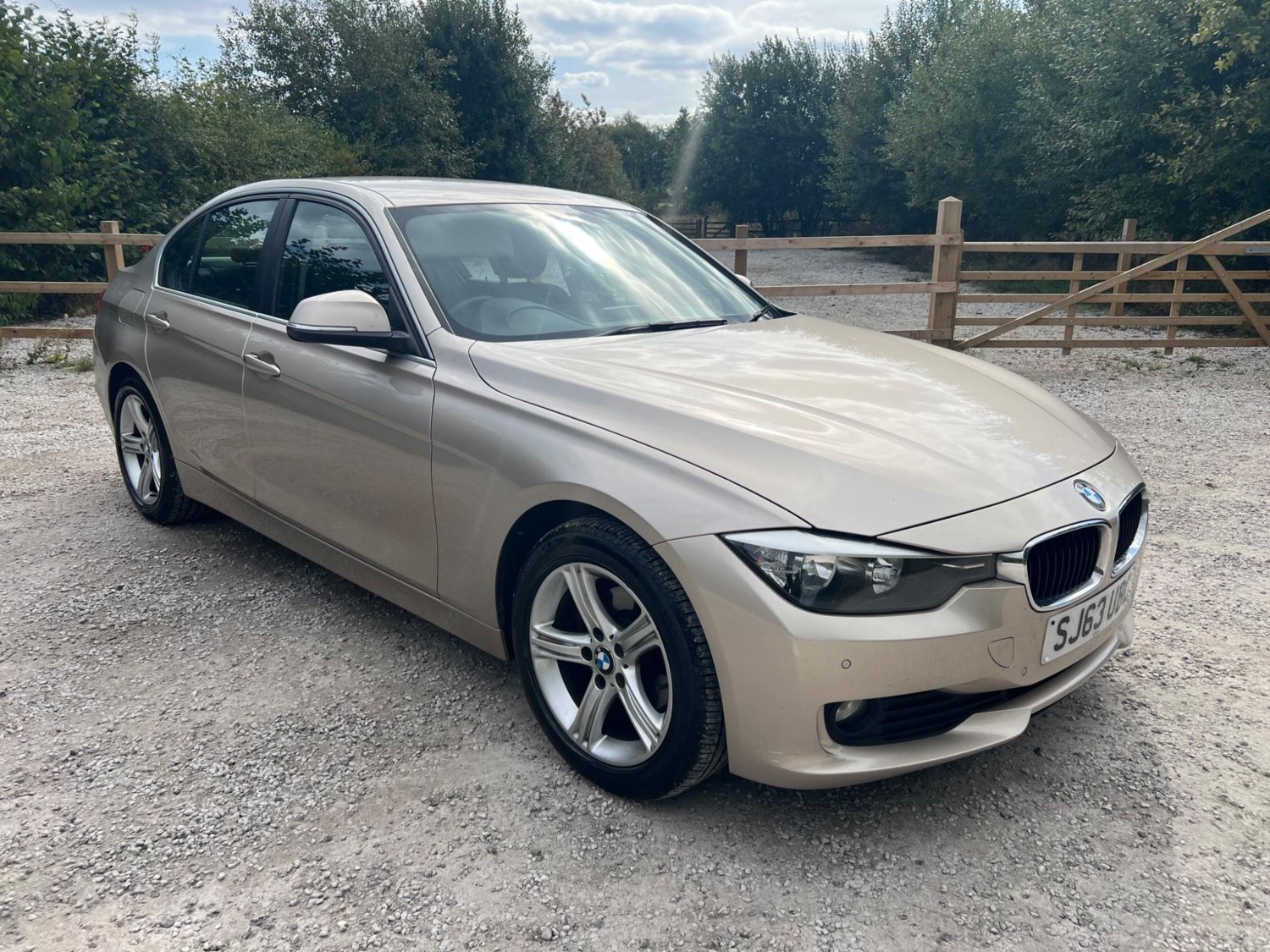 BMW 3 Series Listing Image