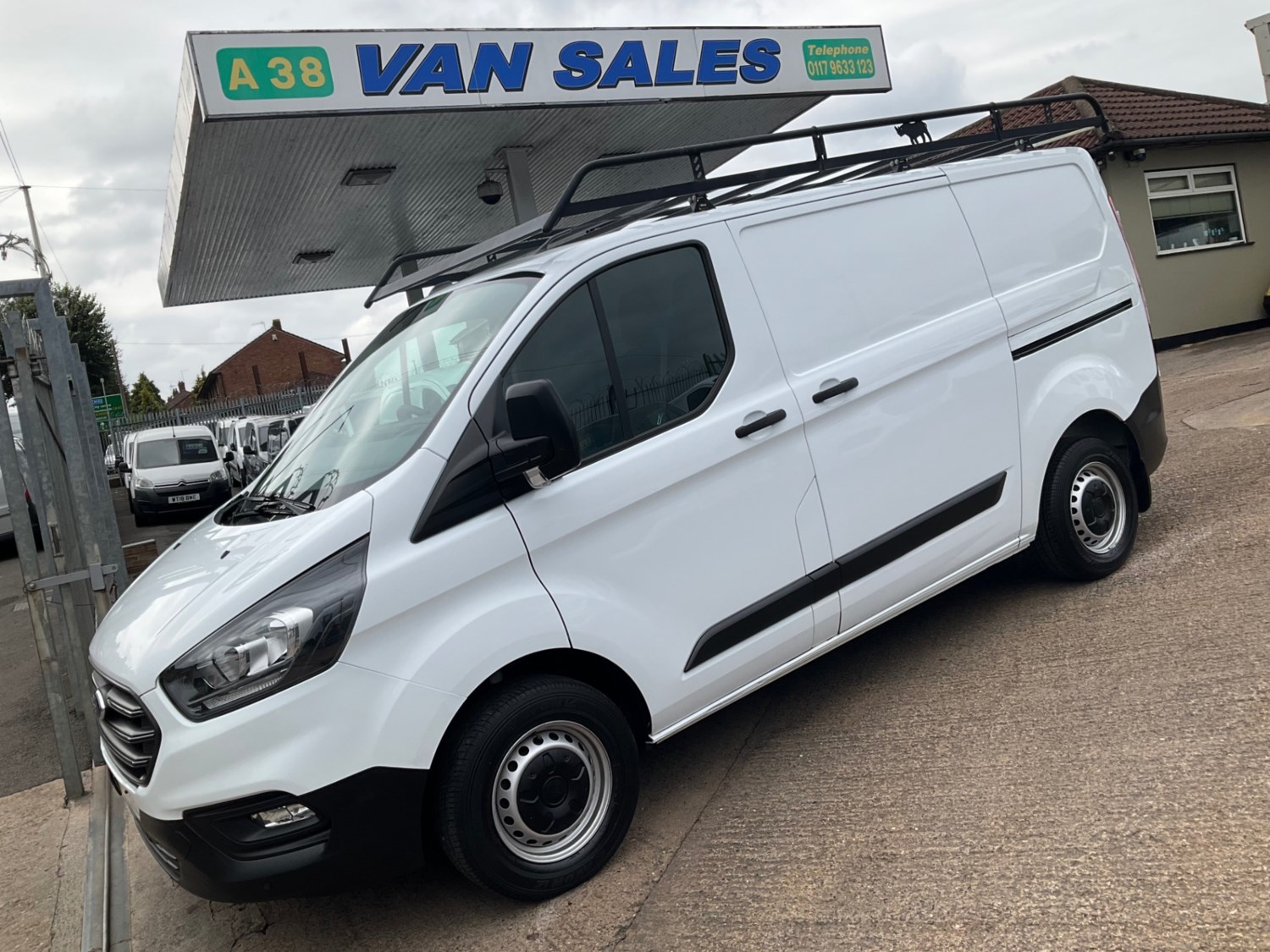 Ford Transit Custom Listing Image