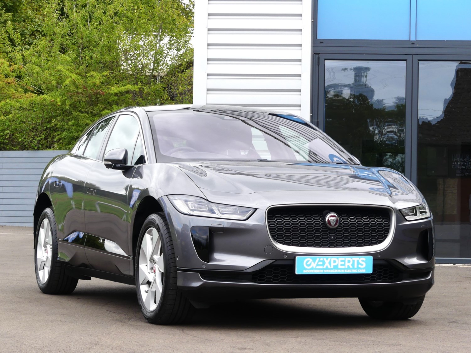 Jaguar I-PACE Listing Image