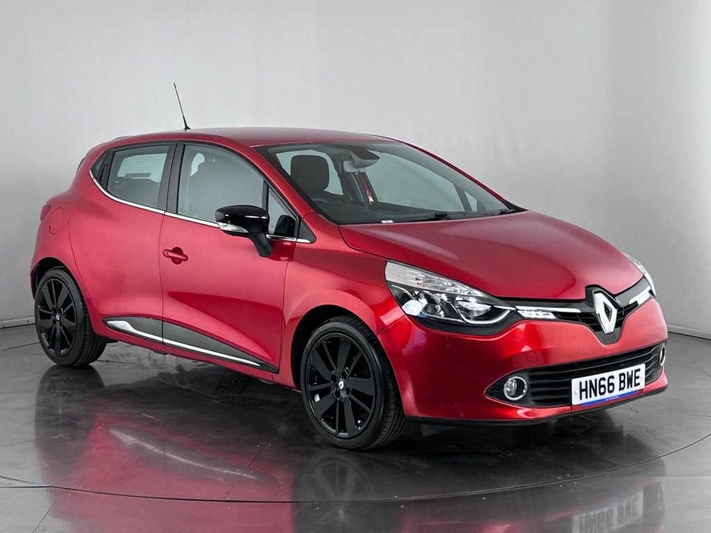 Renault Clio Listing Image