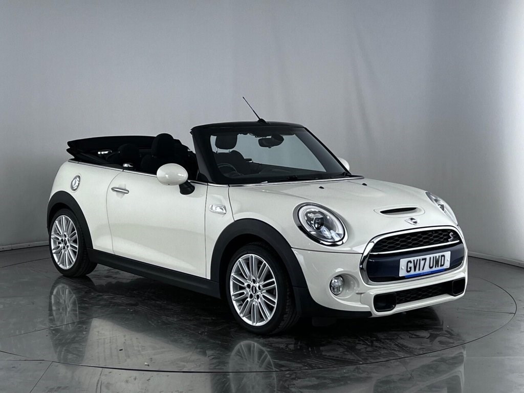 MINI Convertible Listing Image