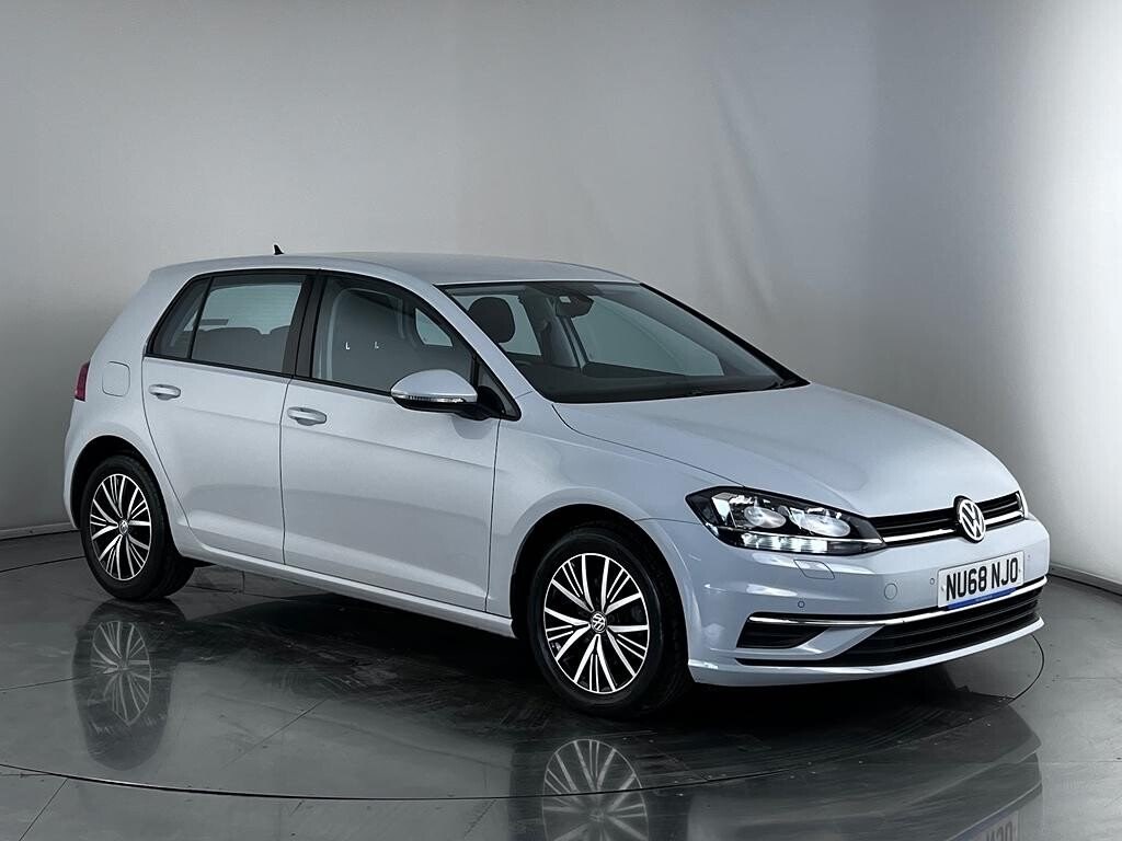 Volkswagen Golf Listing Image