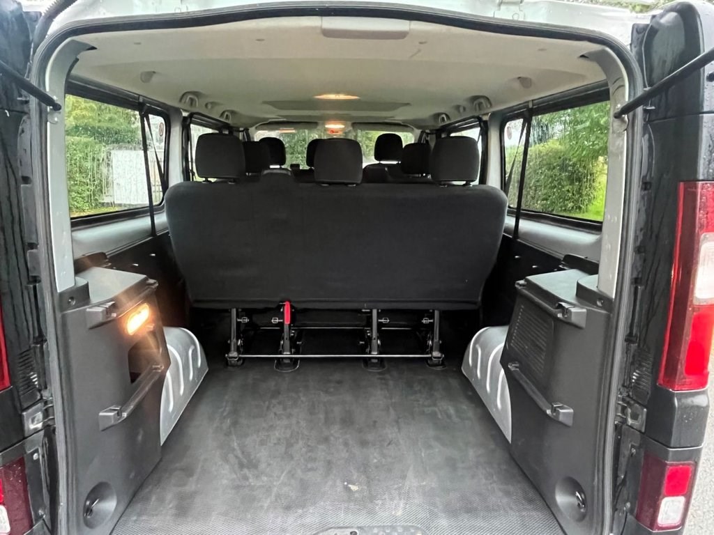 Renault Trafic Listing Image