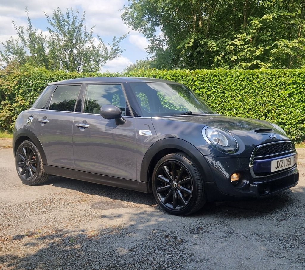 MINI Hatch Listing Image