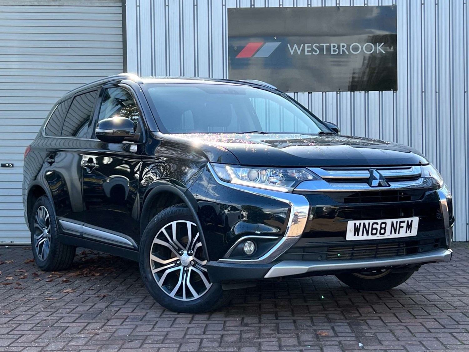 Mitsubishi Outlander Listing Image