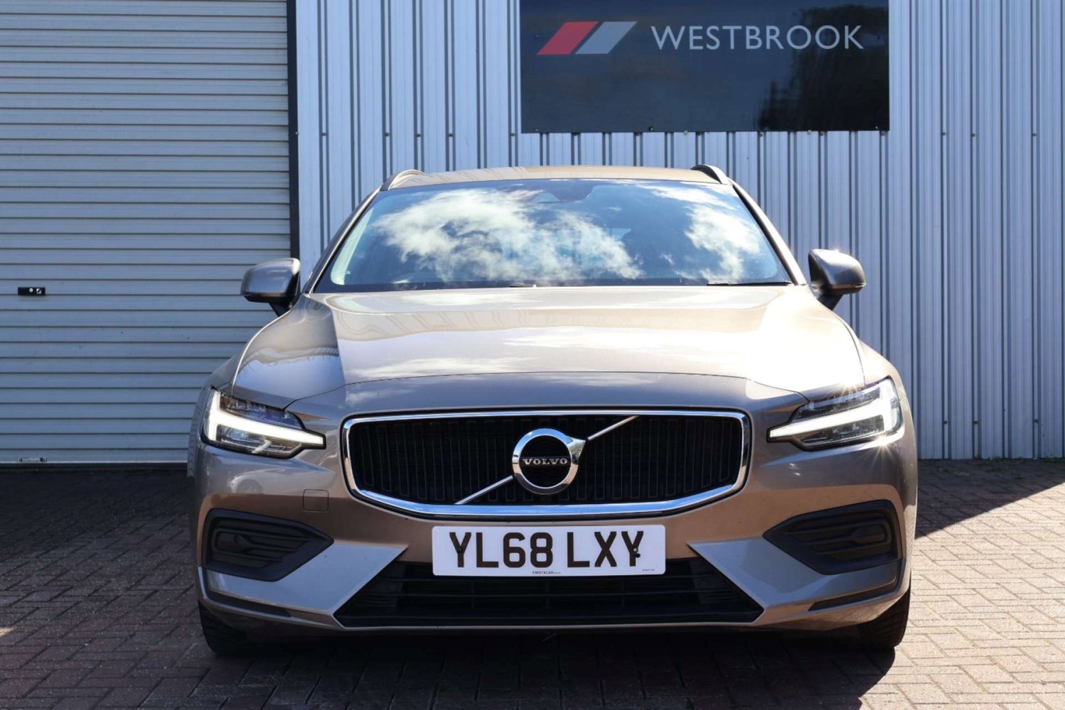 Volvo V60 Listing Image