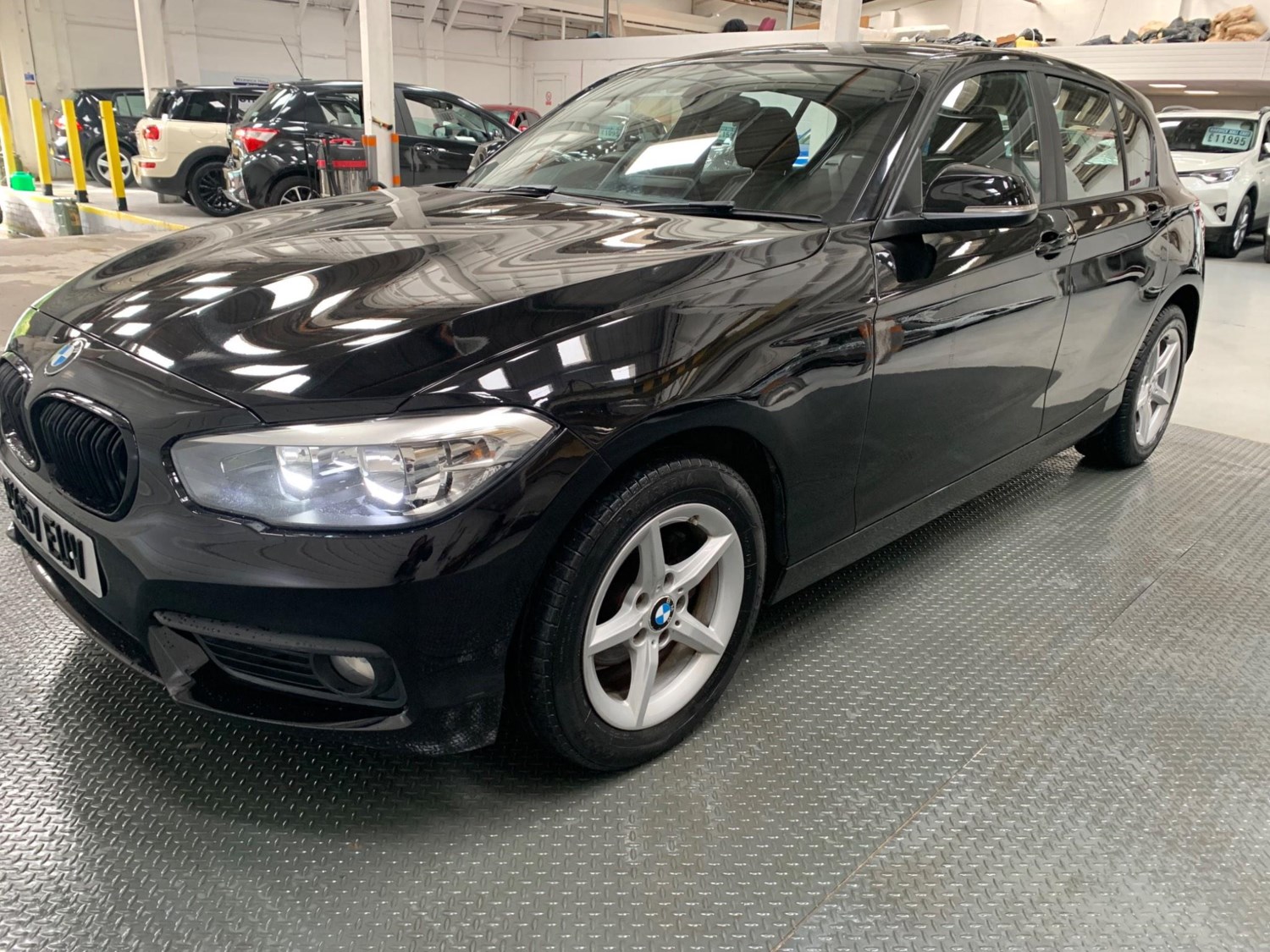 BMW 1 Series Listing Image