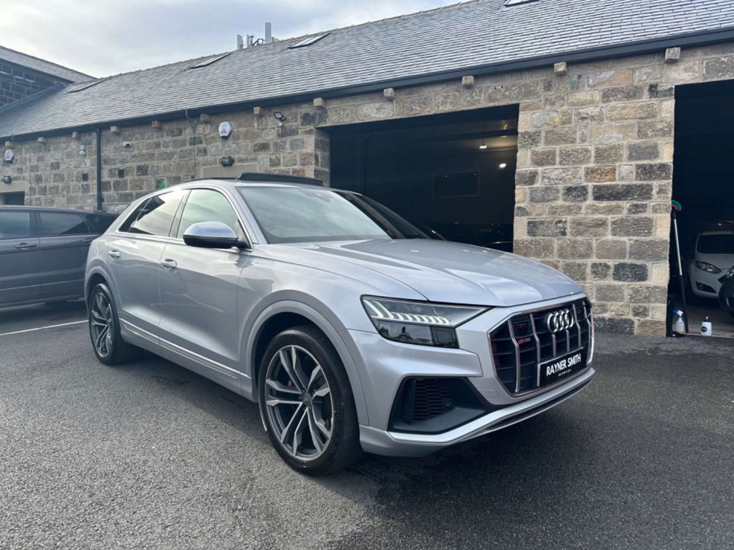 Audi Q8 Listing Image