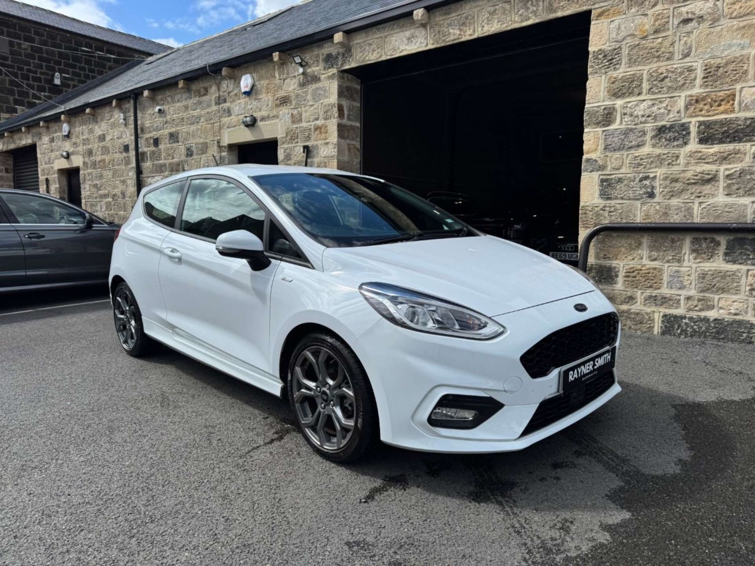 Ford Fiesta Listing Image