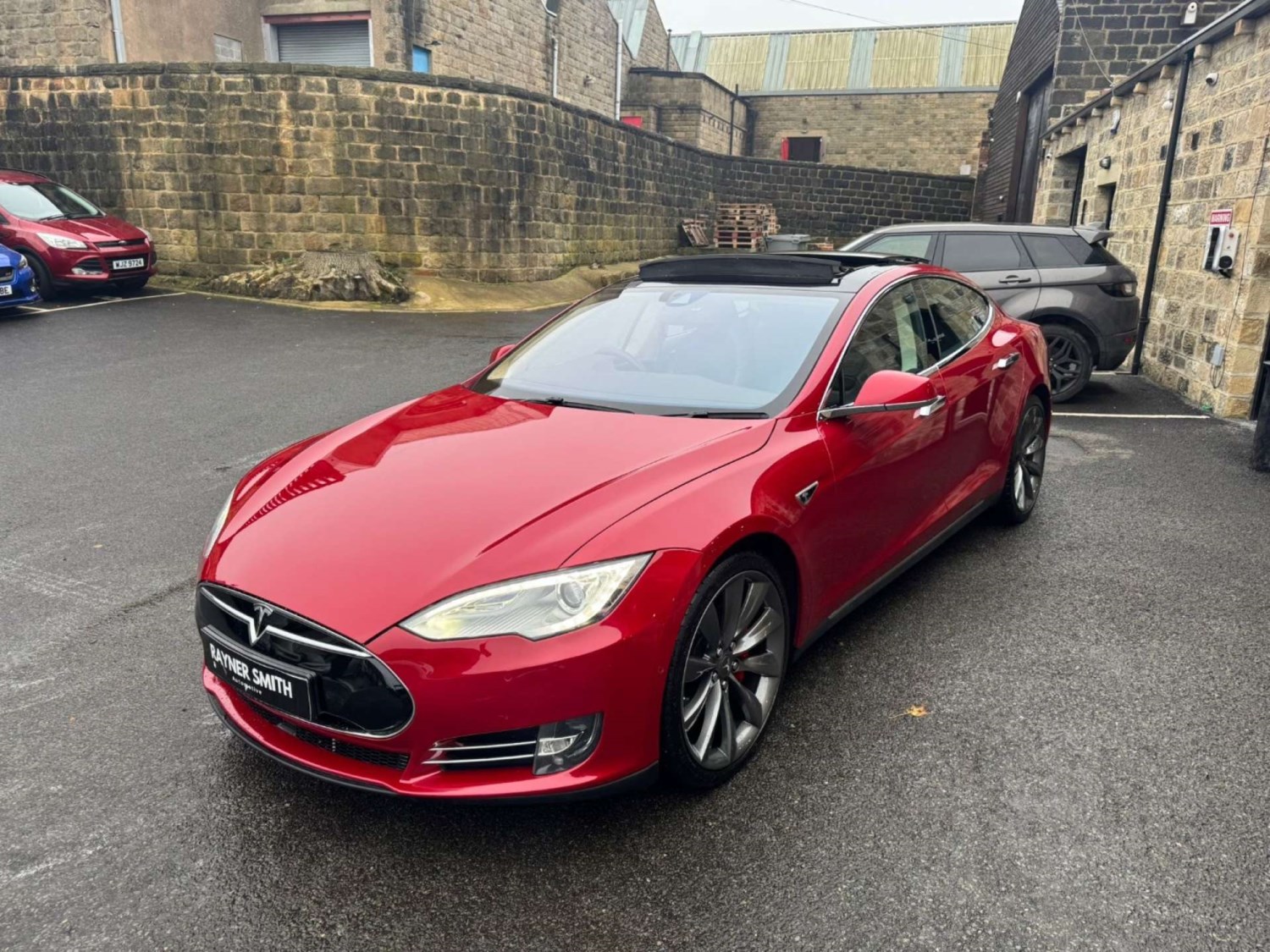 Tesla Model S Listing Image