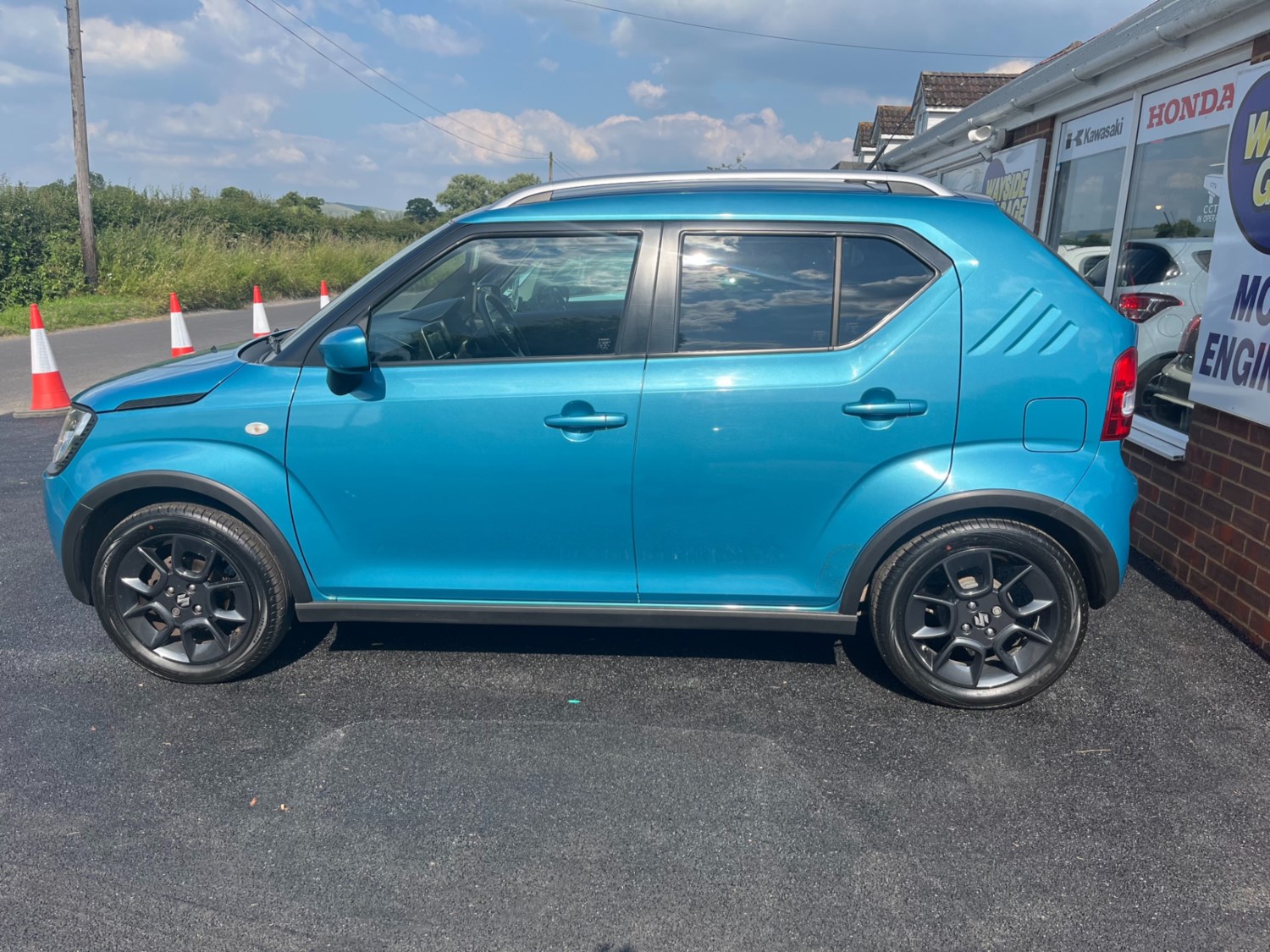 Suzuki Ignis Listing Image