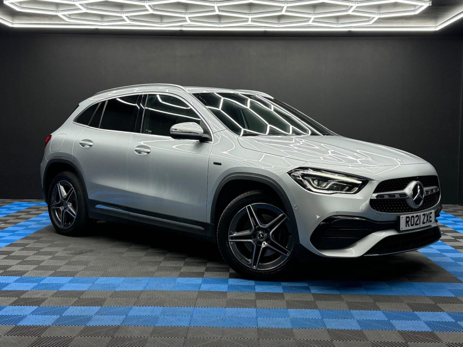 Mercedes-Benz GLA Listing Image