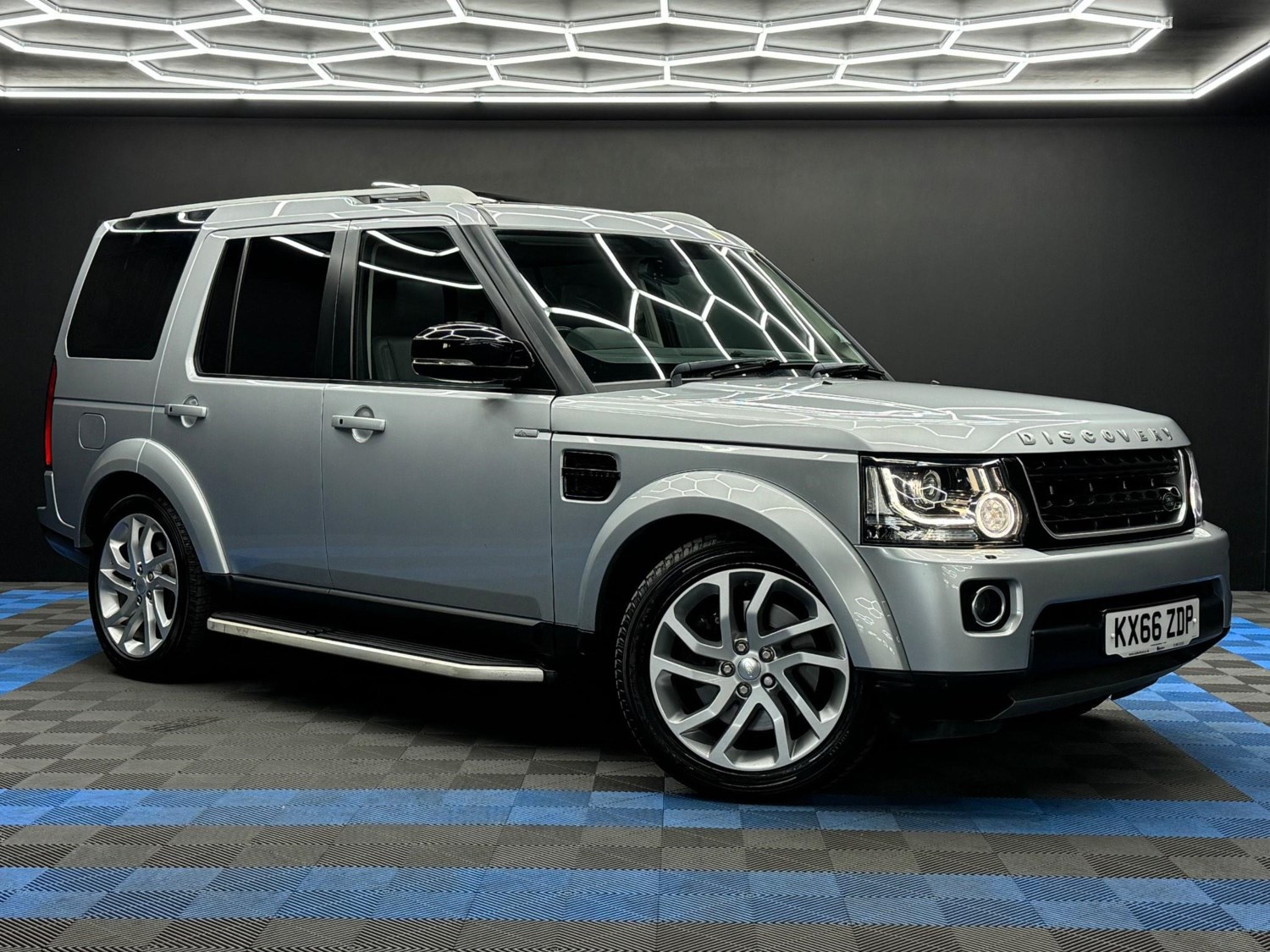 Land Rover Discovery 4 Listing Image