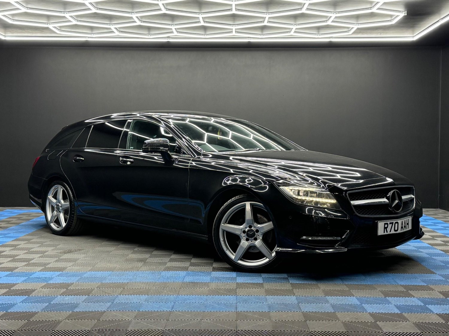 Mercedes-Benz CLS Listing Image