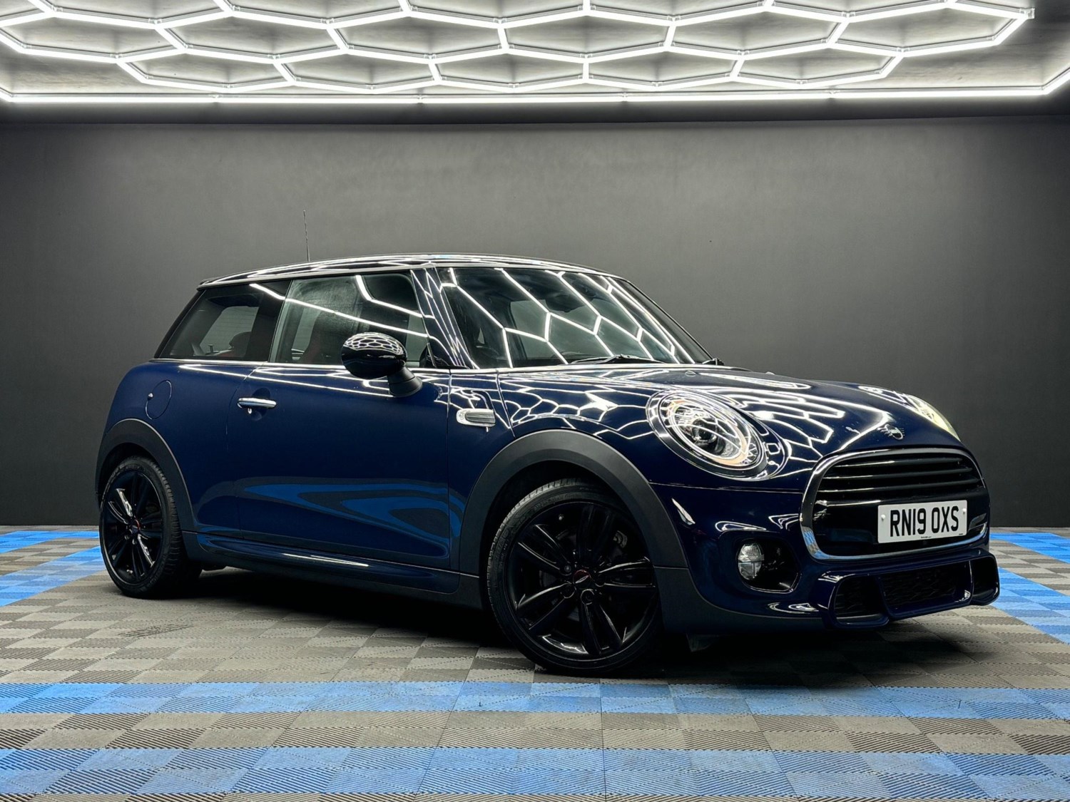 MINI Hatch Listing Image