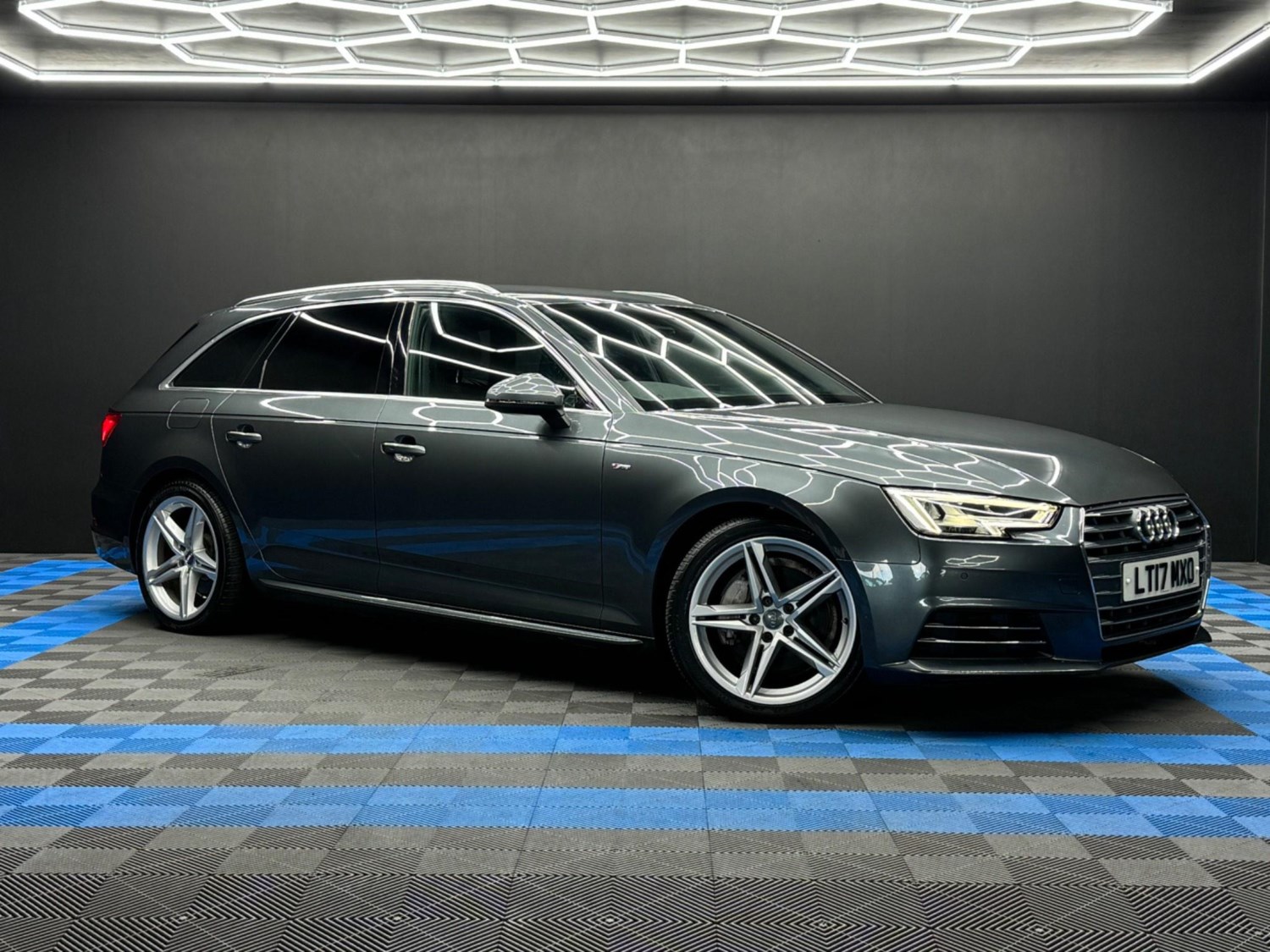 Audi A4 Avant Listing Image