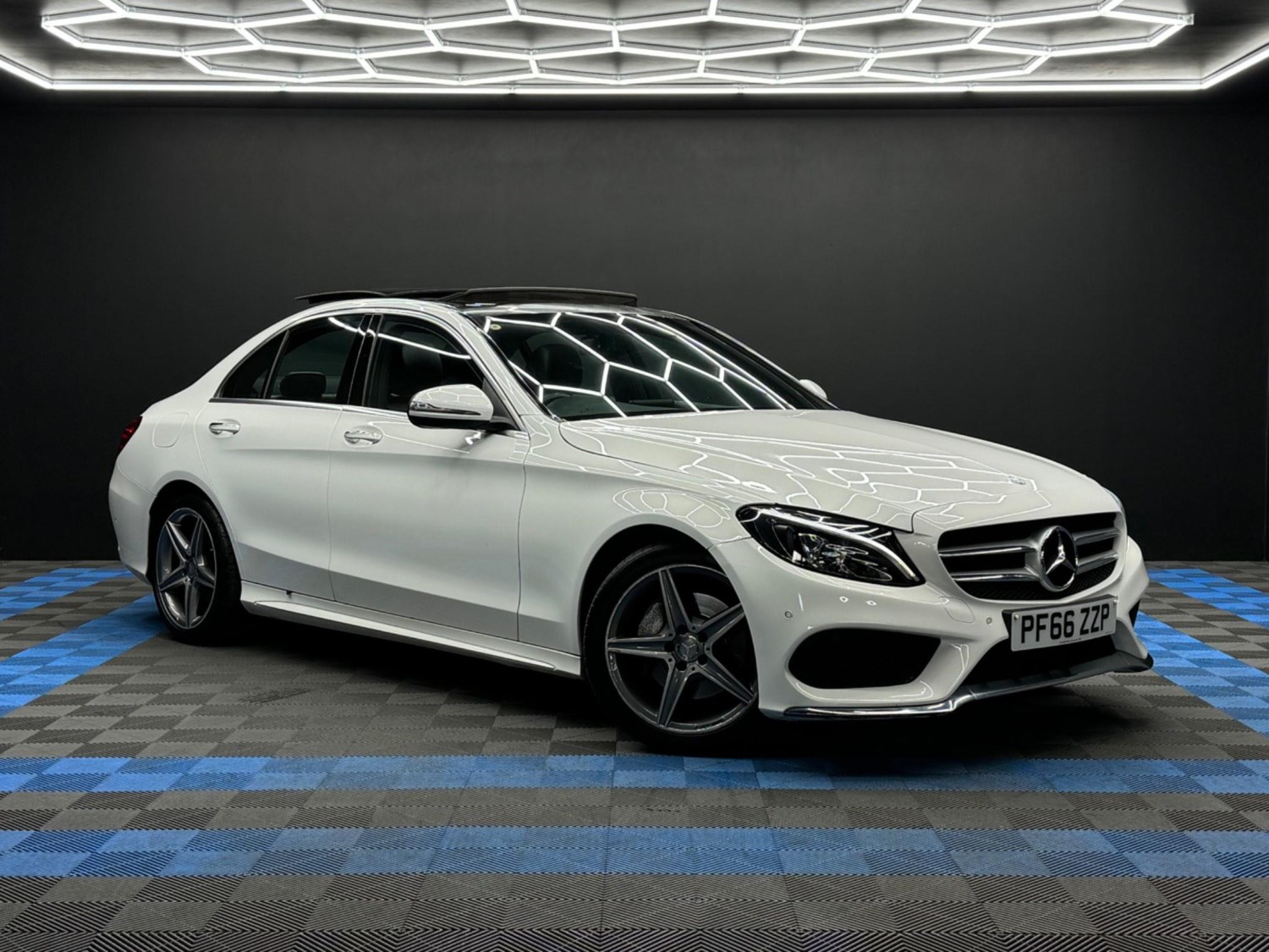 Mercedes-Benz C-Class Listing Image