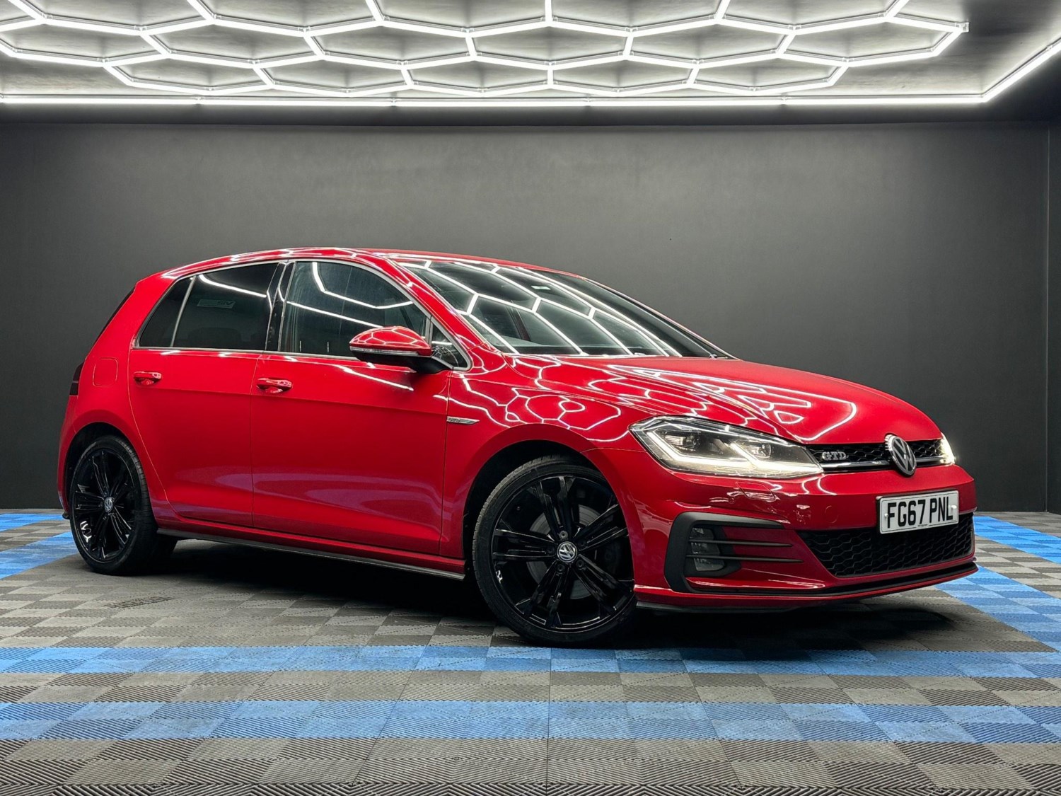 Volkswagen Golf Listing Image